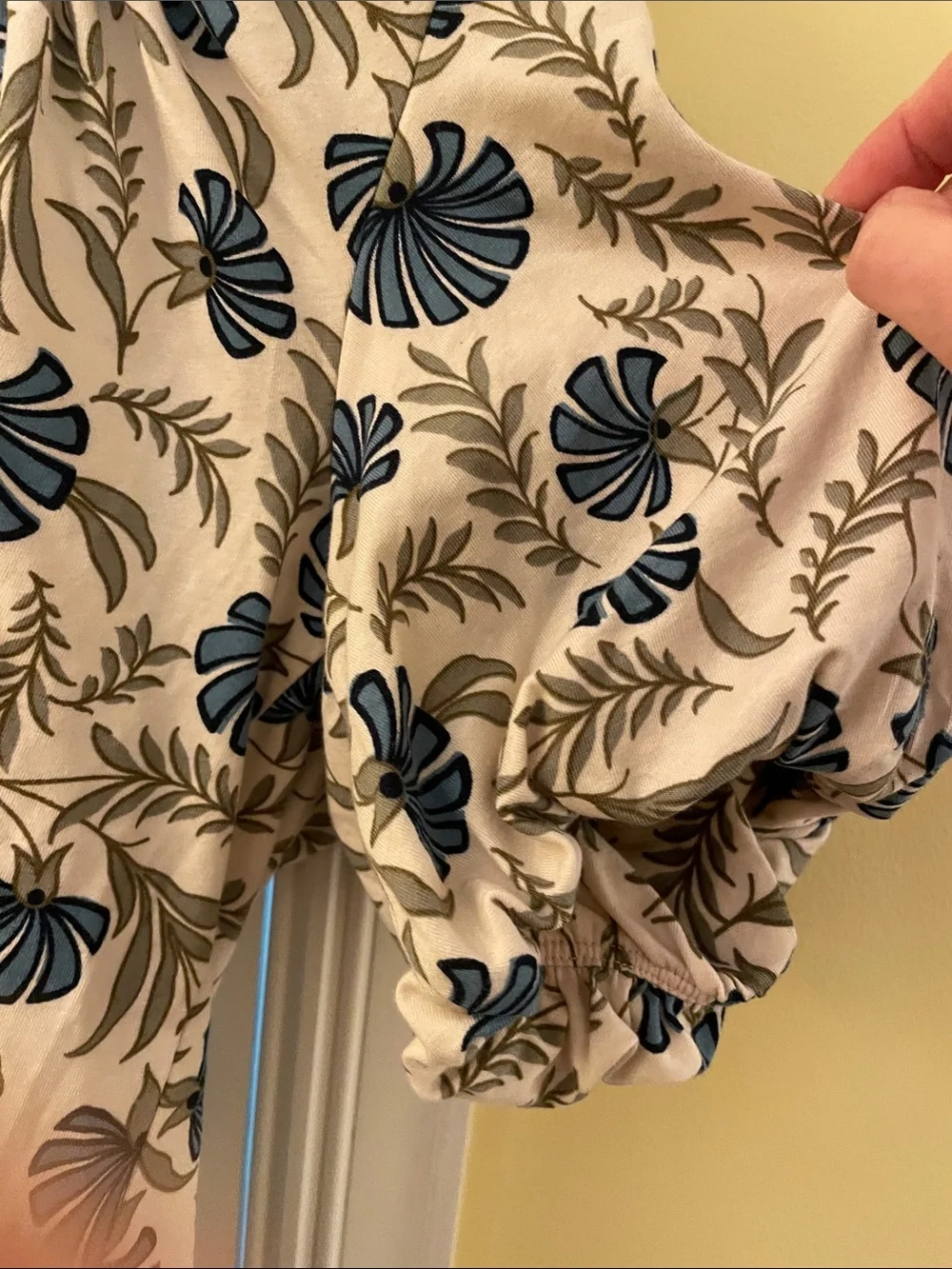 LOFT Outlet Cream Blouse with Blue Floral Print Scoop and Bow Back